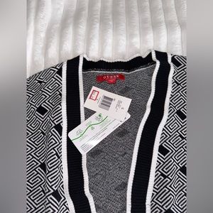 Guess New with Tags 🏷️ Cardigan : black and white ; Size : M, US 10